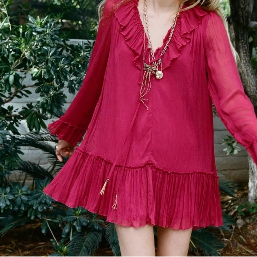 Chic Red Ruffled Dress - Picture 1 of 8